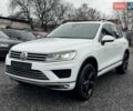 Белый Фольксваген Туарег, объемом двигателя 2.97 л и пробегом 215 тыс. км за 27900 $, фото 60 на Automoto.ua