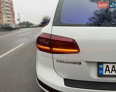 Белый Фольксваген Туарег, объемом двигателя 2.97 л и пробегом 161 тыс. км за 33000 $, фото 15 на Automoto.ua