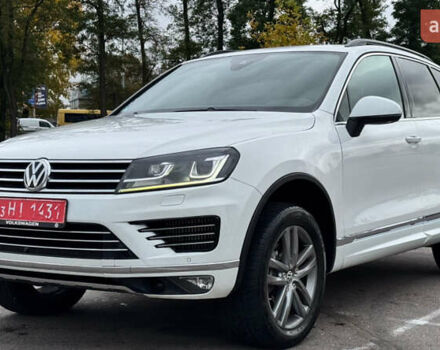 Білий Фольксваген Туарег, об'ємом двигуна 3 л та пробігом 192 тис. км за 31000 $, фото 1 на Automoto.ua