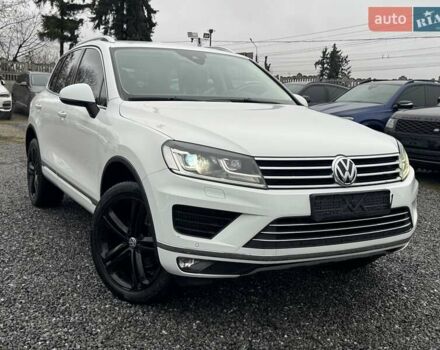 Белый Фольксваген Туарег, объемом двигателя 2.97 л и пробегом 215 тыс. км за 27900 $, фото 48 на Automoto.ua