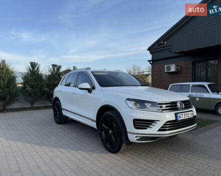 Білий Фольксваген Туарег, об'ємом двигуна 3 л та пробігом 229 тис. км за 32600 $, фото 2 на Automoto.ua