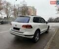 Белый Фольксваген Туарег, объемом двигателя 2.97 л и пробегом 161 тыс. км за 33000 $, фото 16 на Automoto.ua
