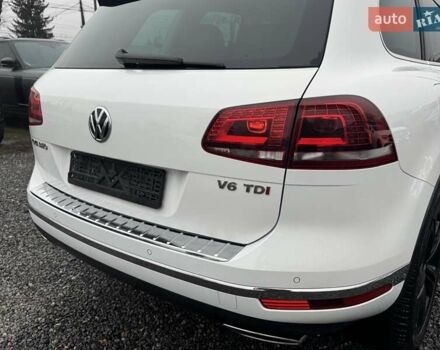 Белый Фольксваген Туарег, объемом двигателя 2.97 л и пробегом 215 тыс. км за 27900 $, фото 40 на Automoto.ua