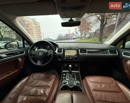 Белый Фольксваген Туарег, объемом двигателя 2.97 л и пробегом 161 тыс. км за 33000 $, фото 22 на Automoto.ua