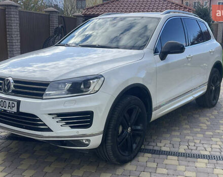 Білий Фольксваген Туарег, об'ємом двигуна 2.97 л та пробігом 250 тис. км за 32500 $, фото 10 на Automoto.ua