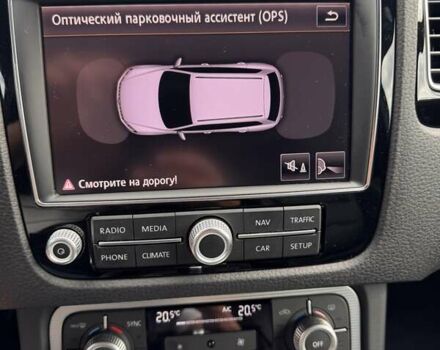 Білий Фольксваген Туарег, об'ємом двигуна 2.97 л та пробігом 281 тис. км за 27199 $, фото 55 на Automoto.ua