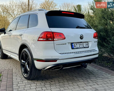 Білий Фольксваген Туарег, об'ємом двигуна 3 л та пробігом 229 тис. км за 32600 $, фото 20 на Automoto.ua