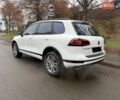 Белый Фольксваген Туарег, объемом двигателя 2.97 л и пробегом 161 тыс. км за 33000 $, фото 4 на Automoto.ua