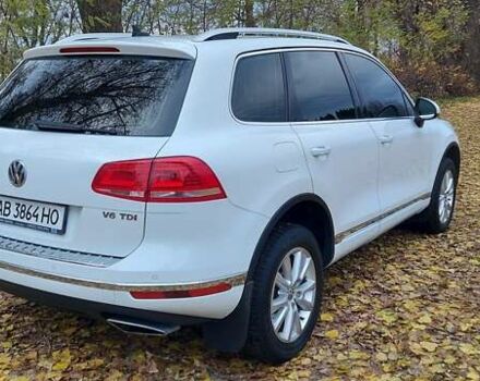 Белый Фольксваген Туарег, объемом двигателя 3 л и пробегом 103 тыс. км за 27500 $, фото 4 на Automoto.ua