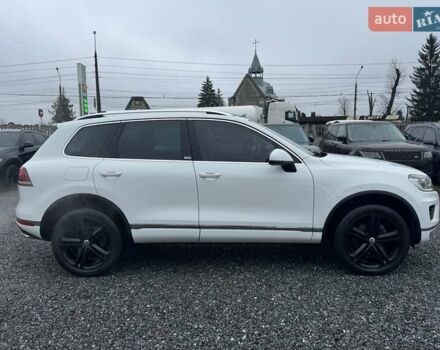 Белый Фольксваген Туарег, объемом двигателя 2.97 л и пробегом 215 тыс. км за 27900 $, фото 63 на Automoto.ua