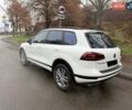 Белый Фольксваген Туарег, объемом двигателя 2.97 л и пробегом 161 тыс. км за 33000 $, фото 3 на Automoto.ua