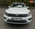 Белый Фольксваген Туарег, объемом двигателя 2.97 л и пробегом 188 тыс. км за 33500 $, фото 1 на Automoto.ua