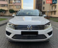 Белый Фольксваген Туарег, объемом двигателя 2.97 л и пробегом 250 тыс. км за 26200 $, фото 9 на Automoto.ua
