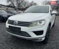 Белый Фольксваген Туарег, объемом двигателя 2.97 л и пробегом 215 тыс. км за 27900 $, фото 71 на Automoto.ua
