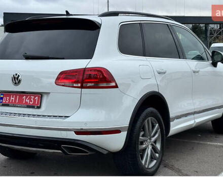 Білий Фольксваген Туарег, об'ємом двигуна 3 л та пробігом 192 тис. км за 31000 $, фото 7 на Automoto.ua
