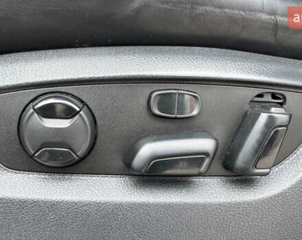 Білий Фольксваген Туарег, об'ємом двигуна 3 л та пробігом 192 тис. км за 31000 $, фото 23 на Automoto.ua