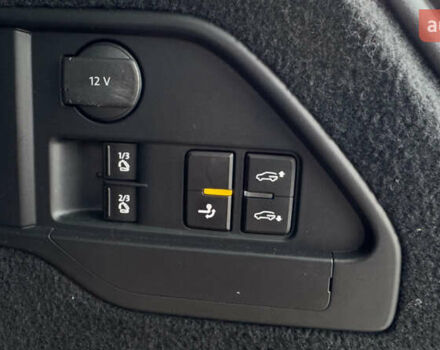 Білий Фольксваген Туарег, об'ємом двигуна 3 л та пробігом 192 тис. км за 31000 $, фото 31 на Automoto.ua