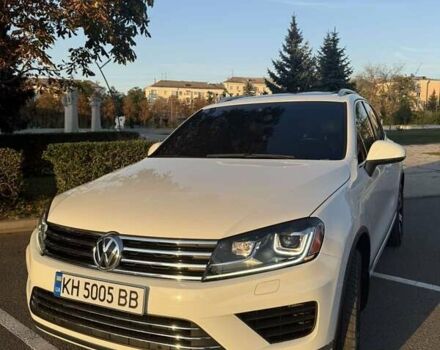 Белый Фольксваген Туарег, объемом двигателя 3.6 л и пробегом 74 тыс. км за 23000 $, фото 1 на Automoto.ua
