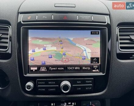 Белый Фольксваген Туарег, объемом двигателя 2.97 л и пробегом 215 тыс. км за 27900 $, фото 13 на Automoto.ua