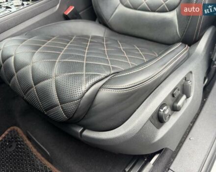 Белый Фольксваген Туарег, объемом двигателя 2.97 л и пробегом 215 тыс. км за 27900 $, фото 25 на Automoto.ua