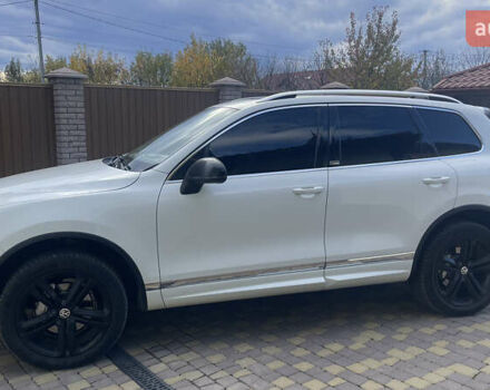 Білий Фольксваген Туарег, об'ємом двигуна 2.97 л та пробігом 250 тис. км за 32500 $, фото 3 на Automoto.ua