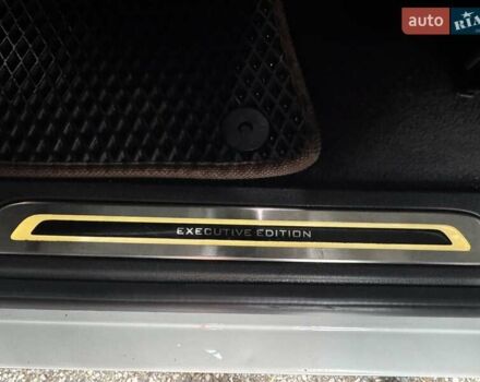 Белый Фольксваген Туарег, объемом двигателя 2.97 л и пробегом 215 тыс. км за 27900 $, фото 95 на Automoto.ua