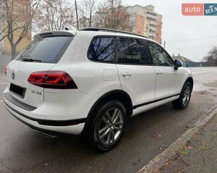 Белый Фольксваген Туарег, объемом двигателя 2.97 л и пробегом 161 тыс. км за 33000 $, фото 17 на Automoto.ua