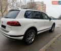 Белый Фольксваген Туарег, объемом двигателя 2.97 л и пробегом 161 тыс. км за 33000 $, фото 17 на Automoto.ua