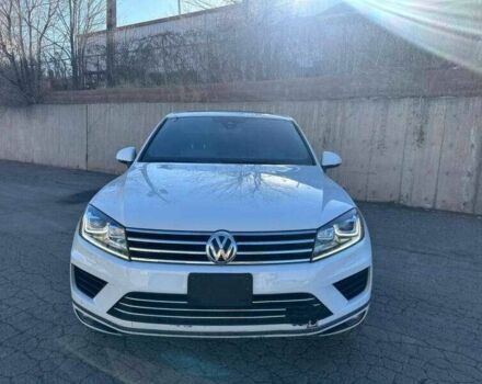 Белый Фольксваген Туарег, объемом двигателя 3.6 л и пробегом 35 тыс. км за 4100 $, фото 7 на Automoto.ua