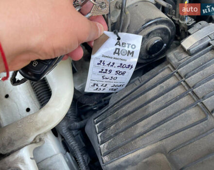 Белый Фольксваген Туарег, объемом двигателя 2.97 л и пробегом 237 тыс. км за 28500 $, фото 45 на Automoto.ua