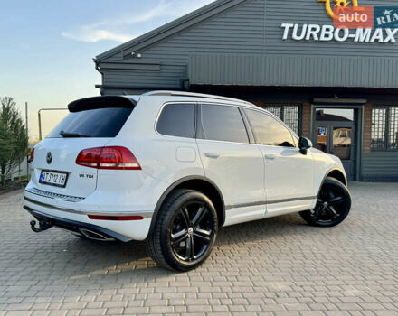 Білий Фольксваген Туарег, об'ємом двигуна 3 л та пробігом 229 тис. км за 32600 $, фото 17 на Automoto.ua