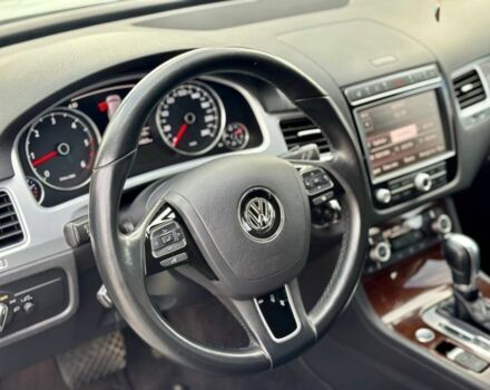 Білий Фольксваген Туарег, об'ємом двигуна 3 л та пробігом 180 тис. км за 29500 $, фото 9 на Automoto.ua