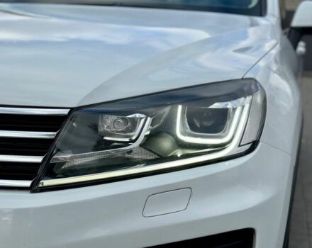 Білий Фольксваген Туарег, об'ємом двигуна 3 л та пробігом 180 тис. км за 29500 $, фото 6 на Automoto.ua