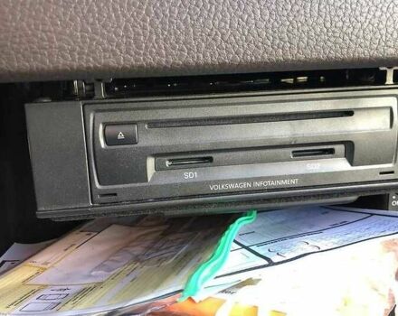 Белый Фольксваген Туарег, объемом двигателя 3 л и пробегом 136 тыс. км за 23000 $, фото 17 на Automoto.ua