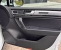 Білий Фольксваген Туарег, об'ємом двигуна 2.97 л та пробігом 281 тис. км за 27199 $, фото 30 на Automoto.ua