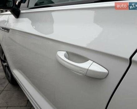 Білий Фольксваген Туарег, об'ємом двигуна 3 л та пробігом 151 тис. км за 45700 $, фото 13 на Automoto.ua