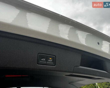 Белый Фольксваген Туарег, объемом двигателя 2.97 л и пробегом 129 тыс. км за 44900 $, фото 12 на Automoto.ua