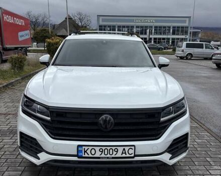 Белый Фольксваген Туарег, объемом двигателя 2.97 л и пробегом 210 тыс. км за 42000 $, фото 8 на Automoto.ua