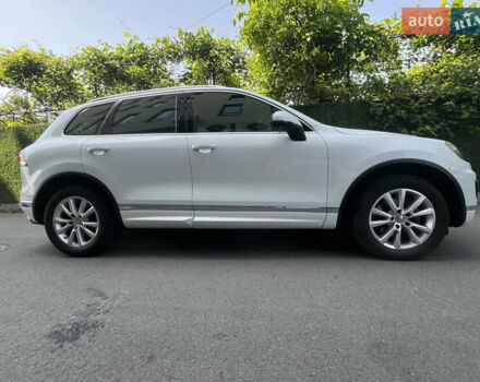 Белый Фольксваген Туарег, объемом двигателя 2.97 л и пробегом 127 тыс. км за 35800 $, фото 11 на Automoto.ua