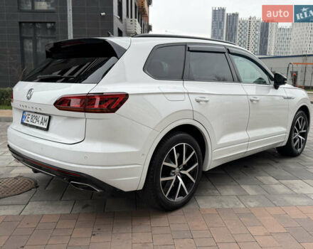 Білий Фольксваген Туарег, об'ємом двигуна 3 л та пробігом 151 тис. км за 45700 $, фото 10 на Automoto.ua