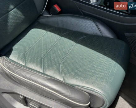 Белый Фольксваген Туарег, объемом двигателя 2.97 л и пробегом 199 тыс. км за 46200 $, фото 24 на Automoto.ua