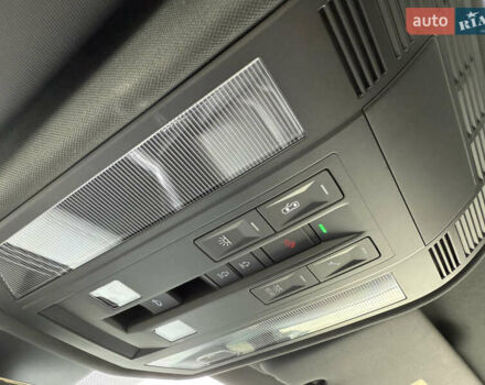 Белый Фольксваген Туарег, объемом двигателя 2.97 л и пробегом 166 тыс. км за 47999 $, фото 41 на Automoto.ua