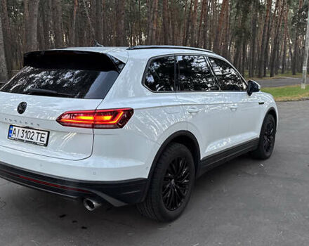 Белый Фольксваген Туарег, объемом двигателя 2.99 л и пробегом 115 тыс. км за 37500 $, фото 3 на Automoto.ua