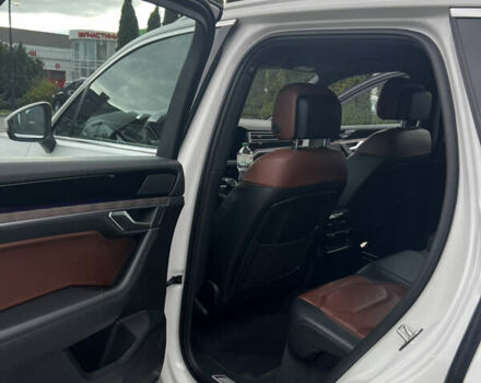 Белый Фольксваген Туарег, объемом двигателя 2.97 л и пробегом 129 тыс. км за 44900 $, фото 19 на Automoto.ua