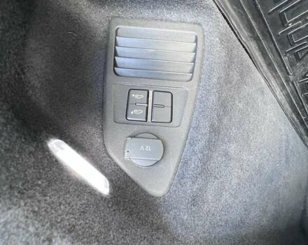 Белый Фольксваген Туарег, объемом двигателя 2.97 л и пробегом 252 тыс. км за 47000 $, фото 36 на Automoto.ua