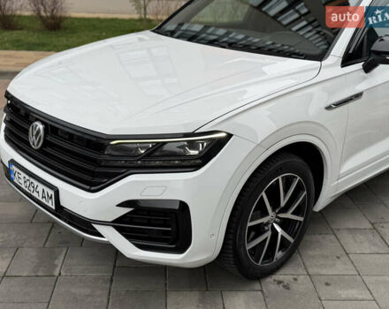 Білий Фольксваген Туарег, об'ємом двигуна 3 л та пробігом 151 тис. км за 45700 $, фото 2 на Automoto.ua