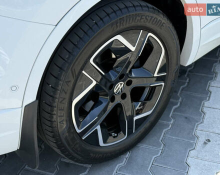 Белый Фольксваген Туарег, объемом двигателя 2.97 л и пробегом 199 тыс. км за 46200 $, фото 51 на Automoto.ua