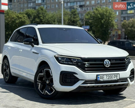 Белый Фольксваген Туарег, объемом двигателя 2.97 л и пробегом 199 тыс. км за 46200 $, фото 15 на Automoto.ua