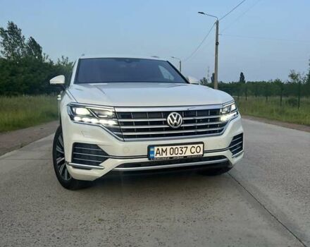Білий Фольксваген Туарег, об'ємом двигуна 2.97 л та пробігом 250 тис. км за 40500 $, фото 6 на Automoto.ua