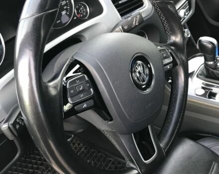 Білий Фольксваген Туарег, об'ємом двигуна 3 л та пробігом 126 тис. км за 36500 $, фото 12 на Automoto.ua